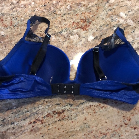 Victoria’s Secret Push Up Demi bra - Picture 2 of 3